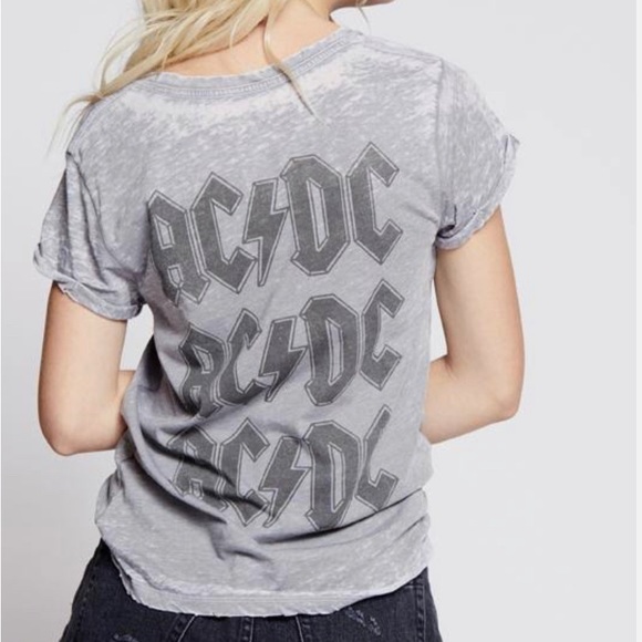 Recycled Karma - AC/DC Black Lightning Bolt T-Shirt - Picture 5 of 6